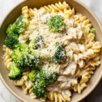 One Pot Chicken and Broccoli Pasta Recipe