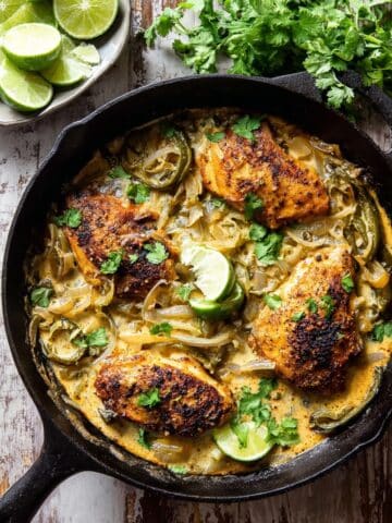 One Skillet Cheesy Green Chile Chicken Recipe