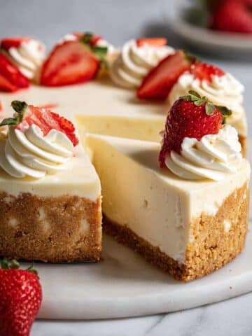 No Bake Cheesecake with Strawberry Topping Recipe