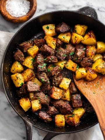 Garlic Butter Steak Bites and Potatoes Recipe
