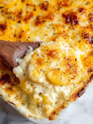 Creamy Homemade Baked Mac and Cheese Recipe