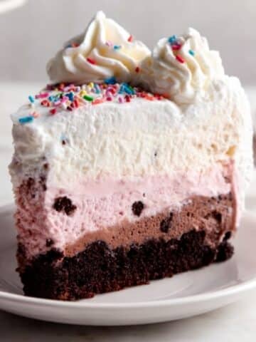 Dairy Queen-Inspired Oreo and Hot Fudge Ice Cream Cake Recipe