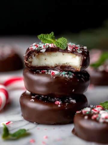 5-Ingredient Peppermint Patties Recipe