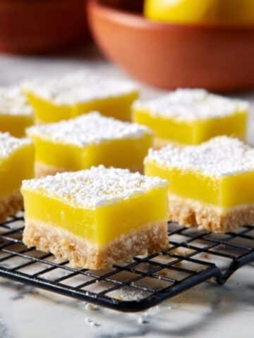 Easy Vegan Lemon Bars Recipe
