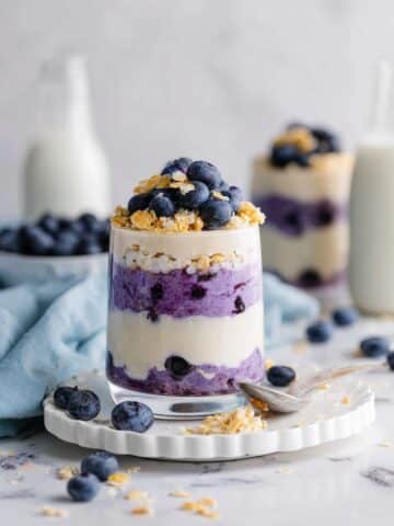 Blueberry Cheesecake Overnight Oats Recipe