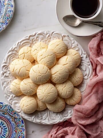 Sequilhos (Brazilian Cornstarch Cookies) Recipe