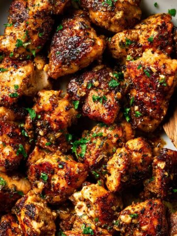 15-Minute Garlic Butter Chicken Bites: Easy One-Pan Recipe