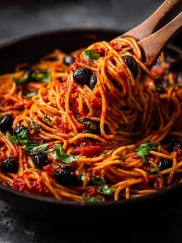 Spaghetti alla Puttanesca Recipe